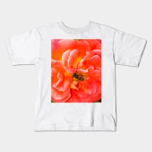 Bee on a pink rose Kids T-Shirt